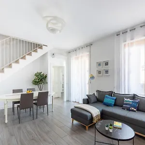 Bocconi's Nest - Close To Duomo With Terrace Appartement Milan